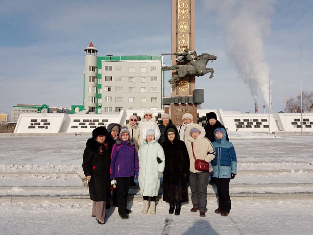 Члены ППО Якутска совершили экскурсию по городу