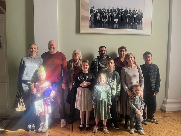 Дети членов ППО КМВ окунулись в мир театра благодаря «Культурной осени»