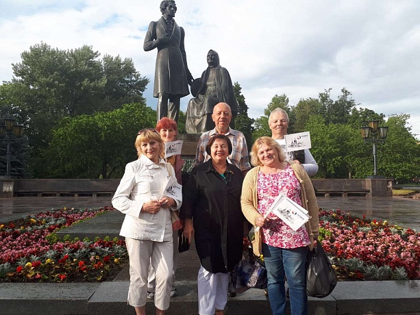 В Пскове члены Профсоюза отметили 5-летие ППО и день города
